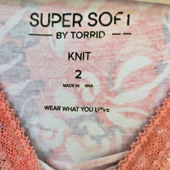 Torrid Super Soft Floral Peplum Top Size Torrid 2/2X - Picture 3 of 6